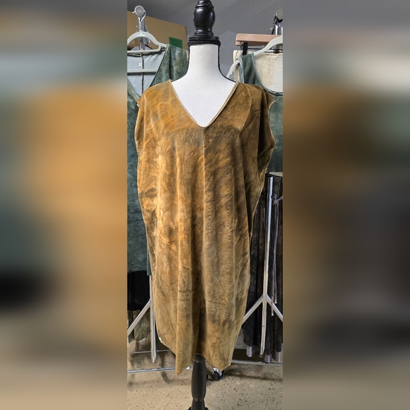 Sinew Moon Tops - Sinew Moon Pinch of Grace Oversize Knee Length T Madrone Bamboo Velour XS/S